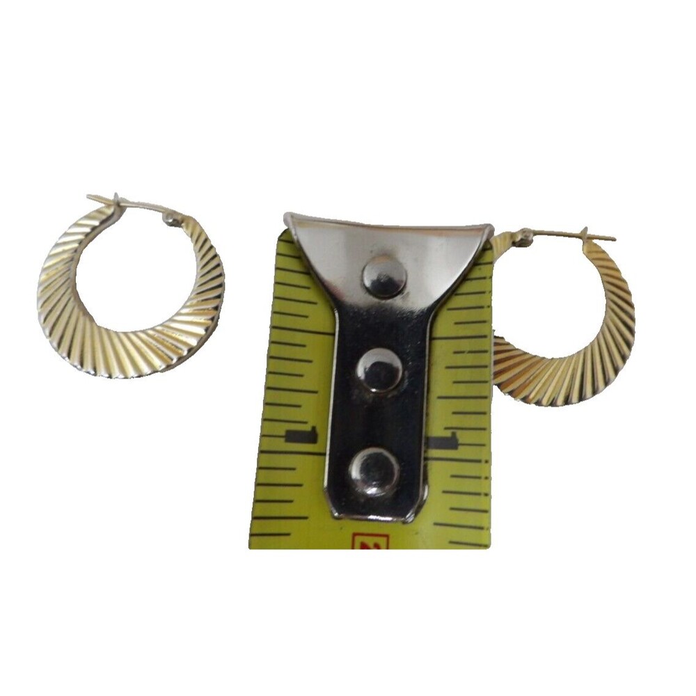 5 Pairs Goldtone Vintage Fashion Earrings Hoops Kite Triangle Shell Pierced - Picture 4 of 16